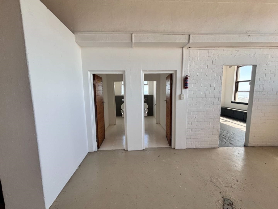 To Let commercial Property for Rent in Paarden Eiland Western Cape